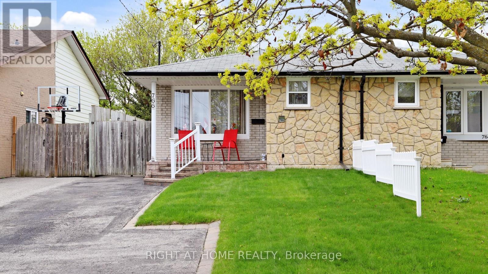 766 Kenora Avenue, Oshawa, Ontario  L1J 1K6 - Photo 2 - E12146297
