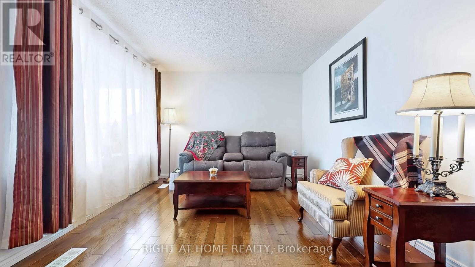 766 Kenora Avenue, Oshawa, Ontario  L1J 1K6 - Photo 5 - E12146297