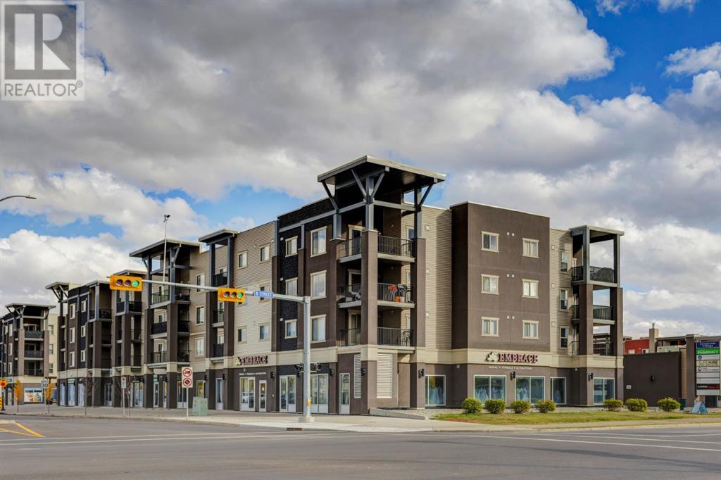 7210, 403 Mackenzie Way SW, airdrie, Alberta