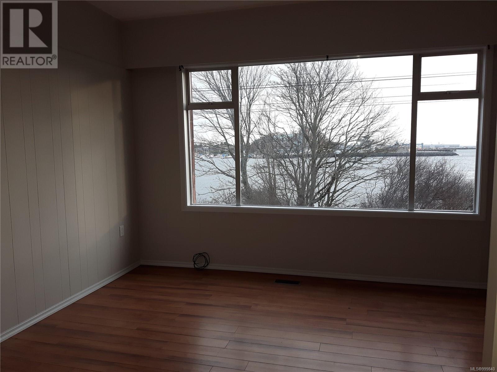 206 Mary St, Victoria, British Columbia  V9A 3V9 - Photo 14 - 999840