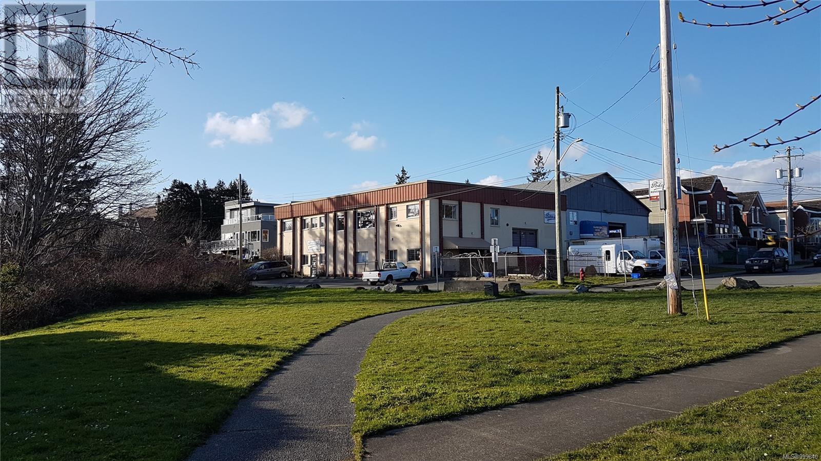 206 Mary St, Victoria, British Columbia  V9A 3V9 - Photo 17 - 999840