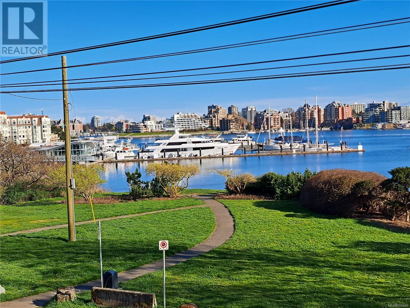 206 Mary St, Victoria, British Columbia  V9A 3V9 - Photo 2 - 999840