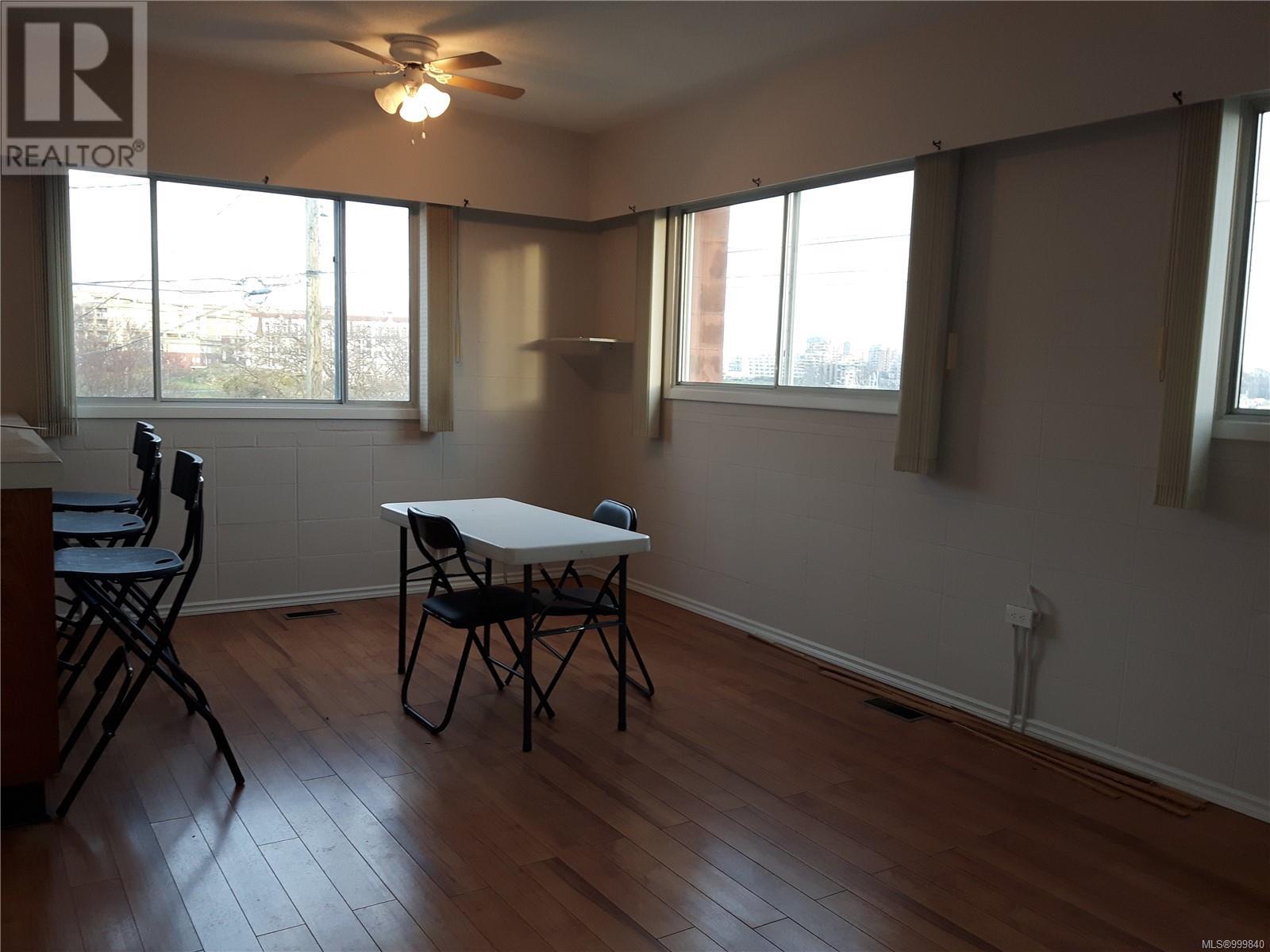 206 Mary St, Victoria, British Columbia  V9A 3V9 - Photo 7 - 999840