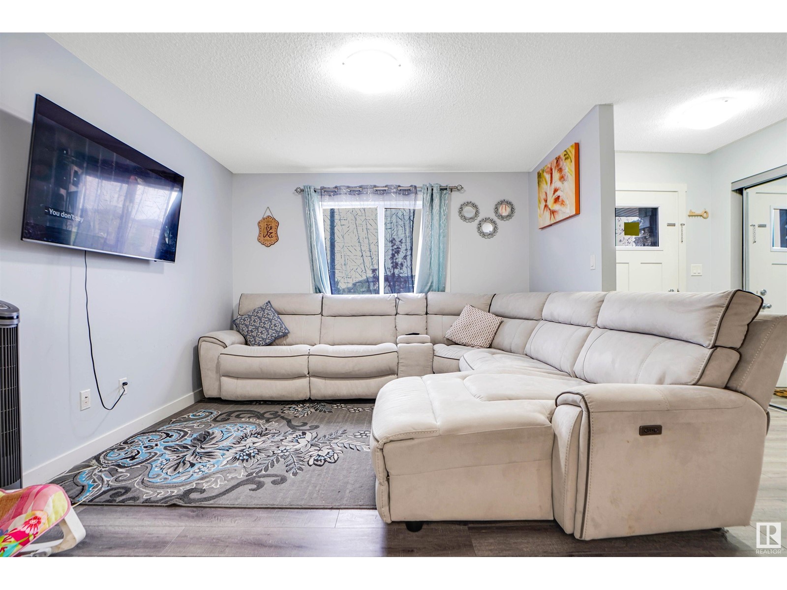 Property at 2611 14 AV NW image 5