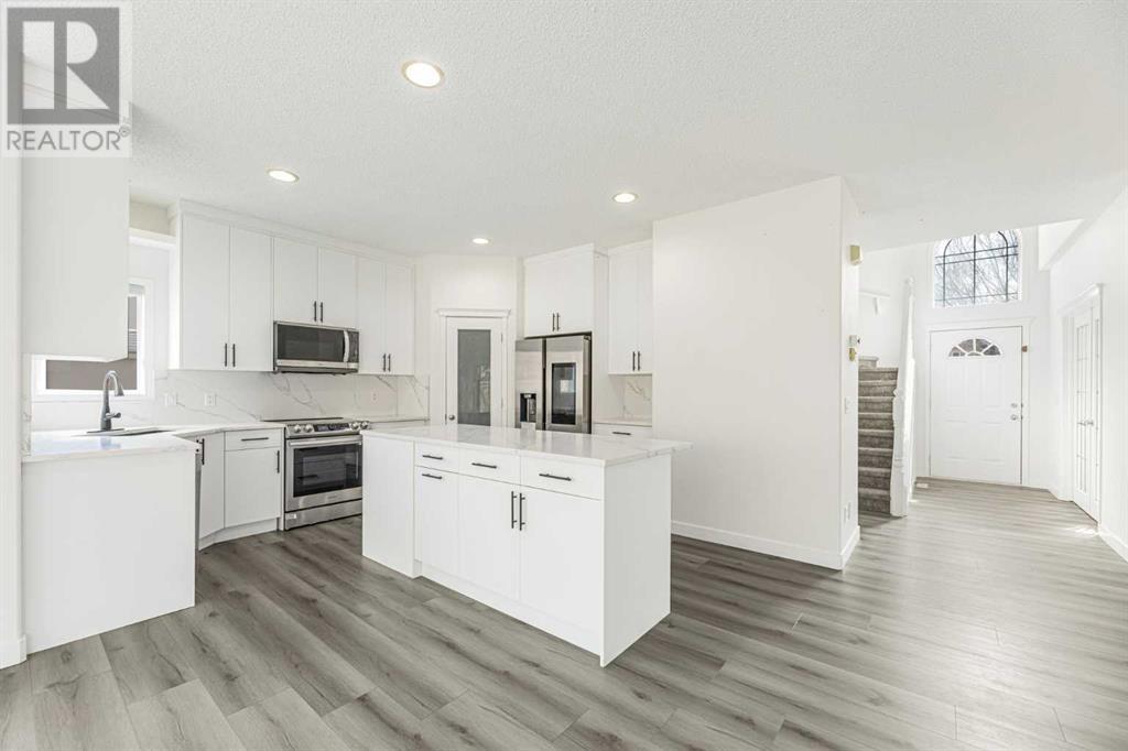 Property at 53 Strathlea Grove SW image 2
