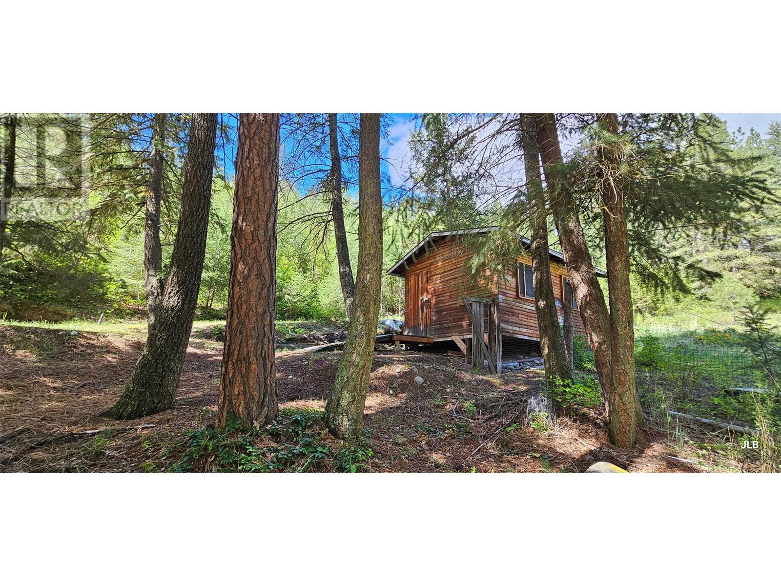 4180 Highway 3, Rock Creek, British Columbia  V0H 1Y0 - Photo 27 - 10347673
