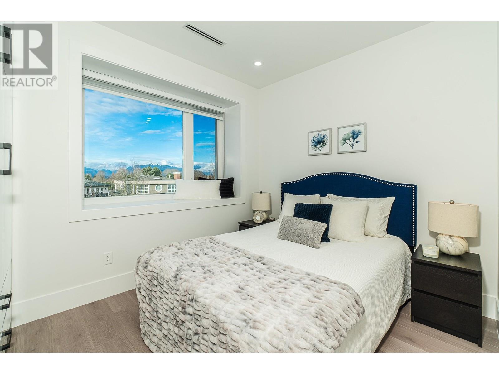 Listing Picture 24 of 38 : 2792 E 49TH AVENUE, Vancouver / 溫哥華 - 魯藝地產 Yvonne Lu Group - MLS Medallion Club Member