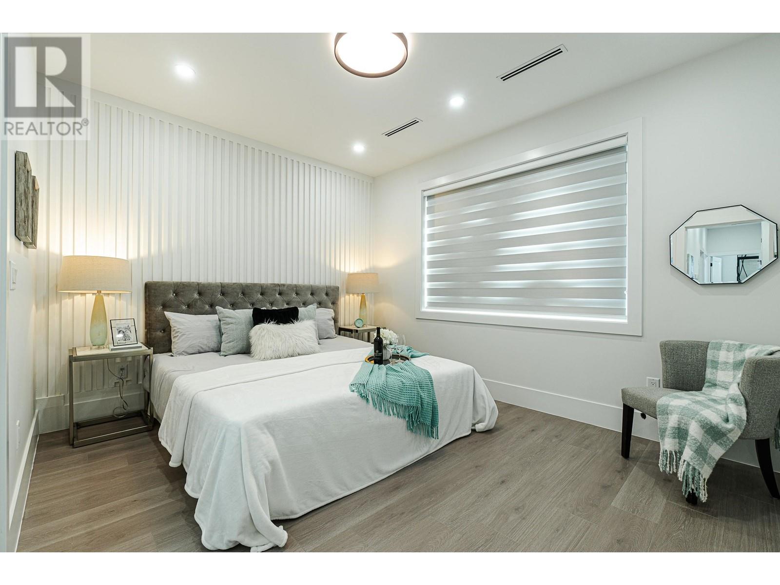 Listing Picture 23 of 38 : 2792 E 49TH AVENUE, Vancouver / 溫哥華 - 魯藝地產 Yvonne Lu Group - MLS Medallion Club Member