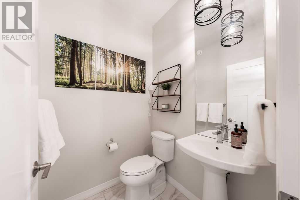 7 Sundown Crescent, Cochrane, Alberta  T4C 2T2 - Photo 20 - A2215123