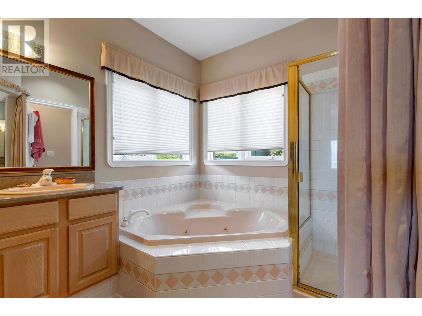 633 Middleton Way, Coldstream, BC V1B2V5