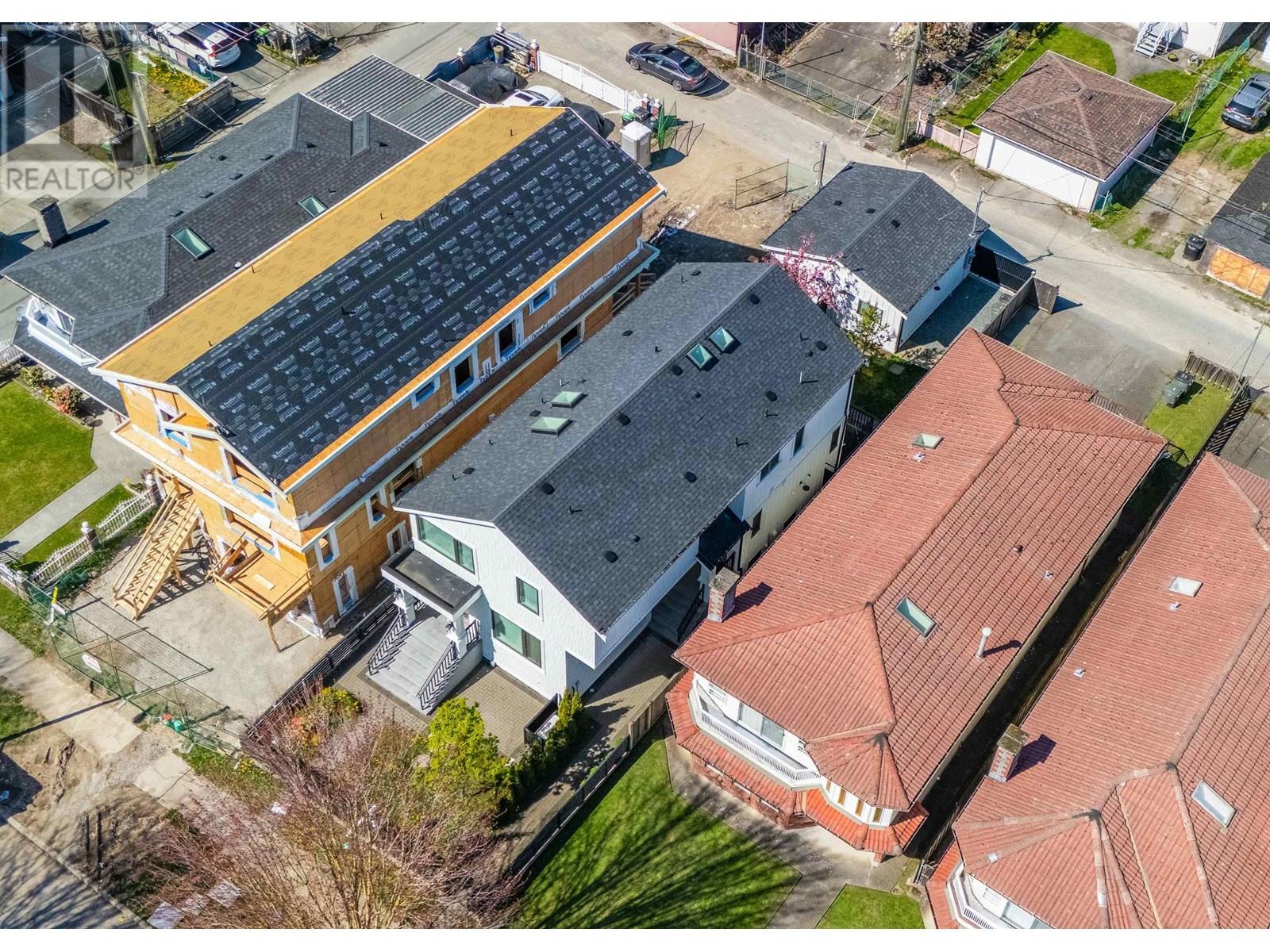 2045 E 51 Avenue, Vancouver, British Columbia  V5P 1W2 - Photo 3 - R2989597