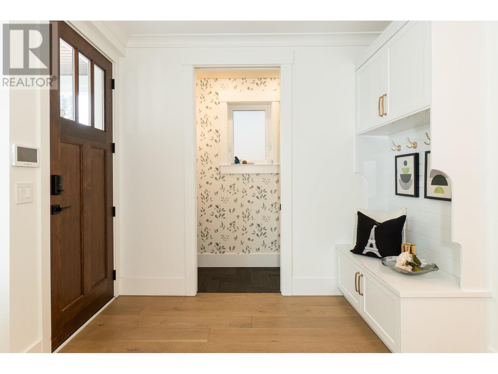 2045 E 51 Avenue, Vancouver, British Columbia  V5P 1W2 - Photo 4 - R2989597