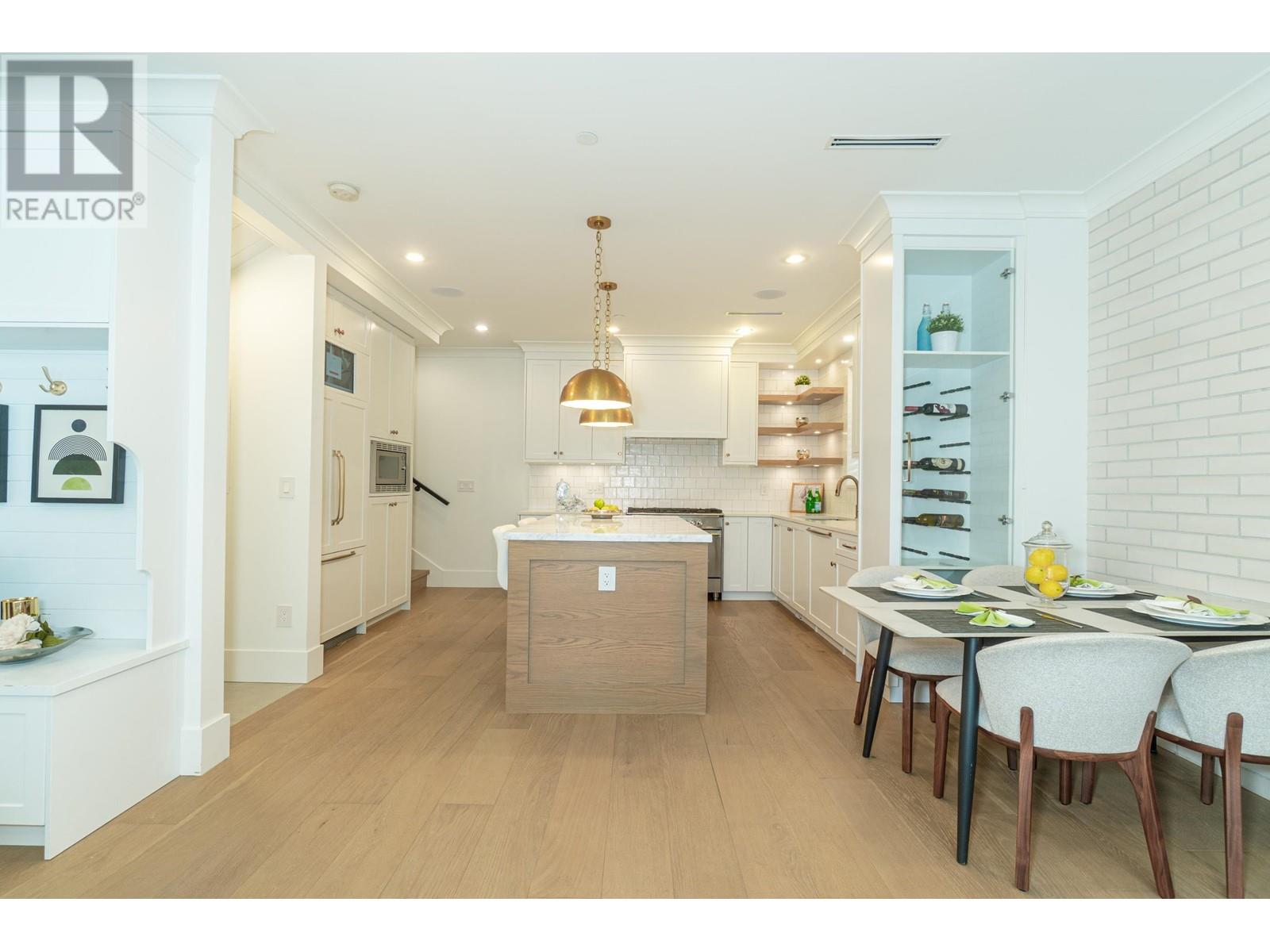 2045 E 51 Avenue, Vancouver, British Columbia  V5P 1W2 - Photo 5 - R2989597