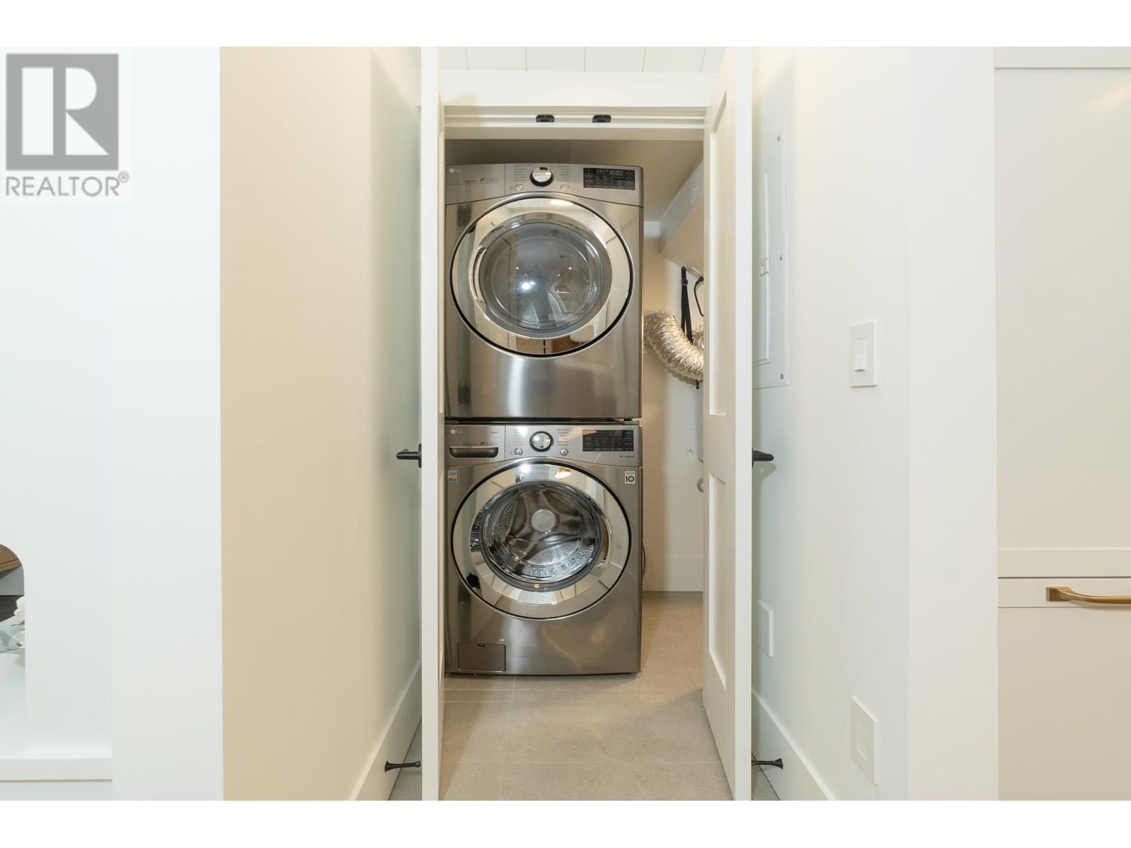 2045 E 51 Avenue, Vancouver, British Columbia  V5P 1W2 - Photo 24 - R2989597