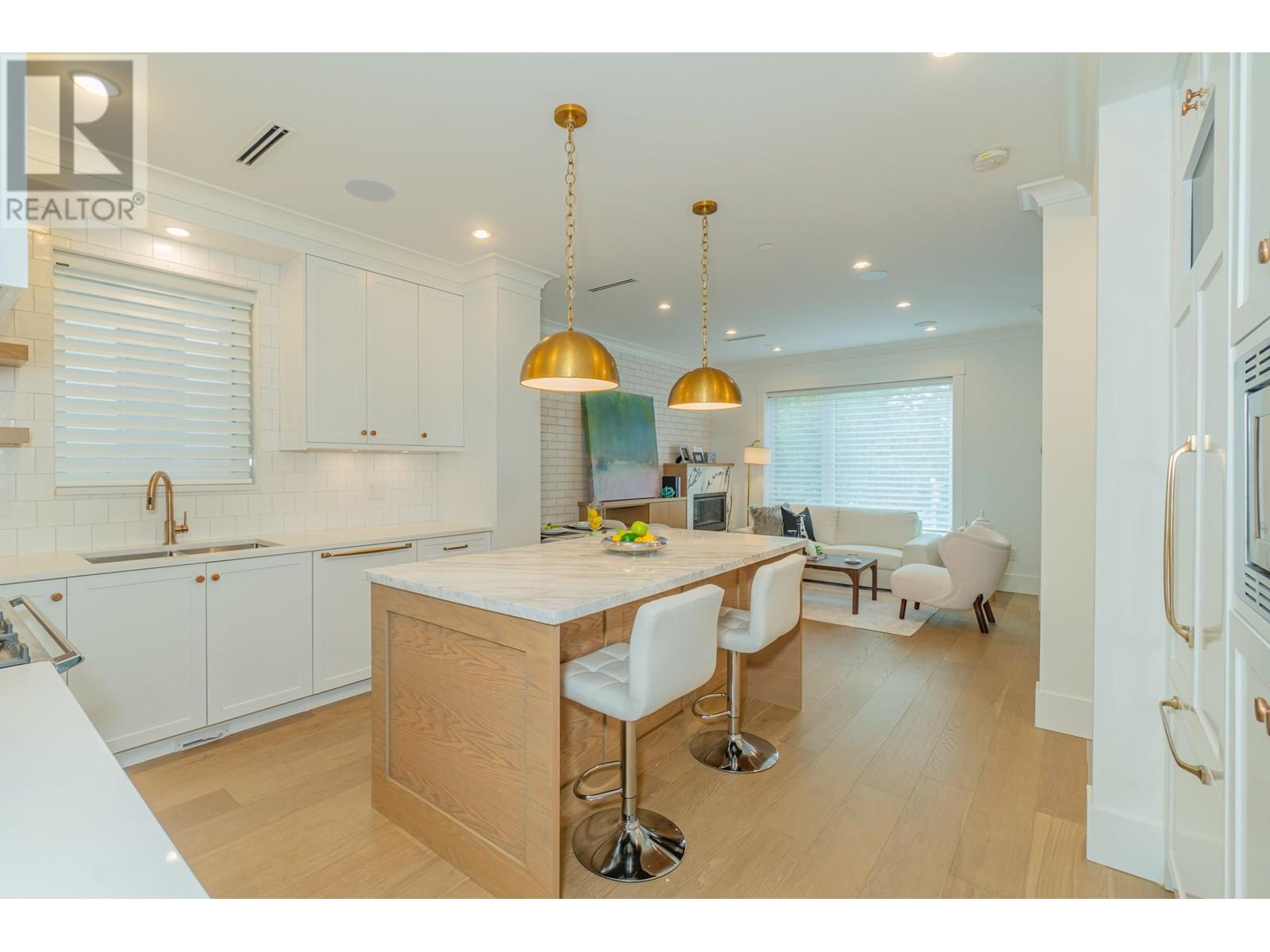 2045 E 51 Avenue, Vancouver, British Columbia  V5P 1W2 - Photo 10 - R2989597