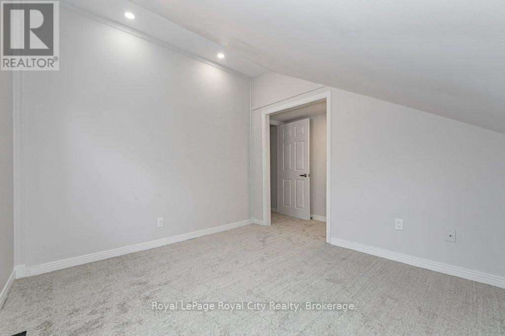 164 Suffolk Street W, Guelph, Ontario  N1H 2J8 - Photo 14 - X12143466