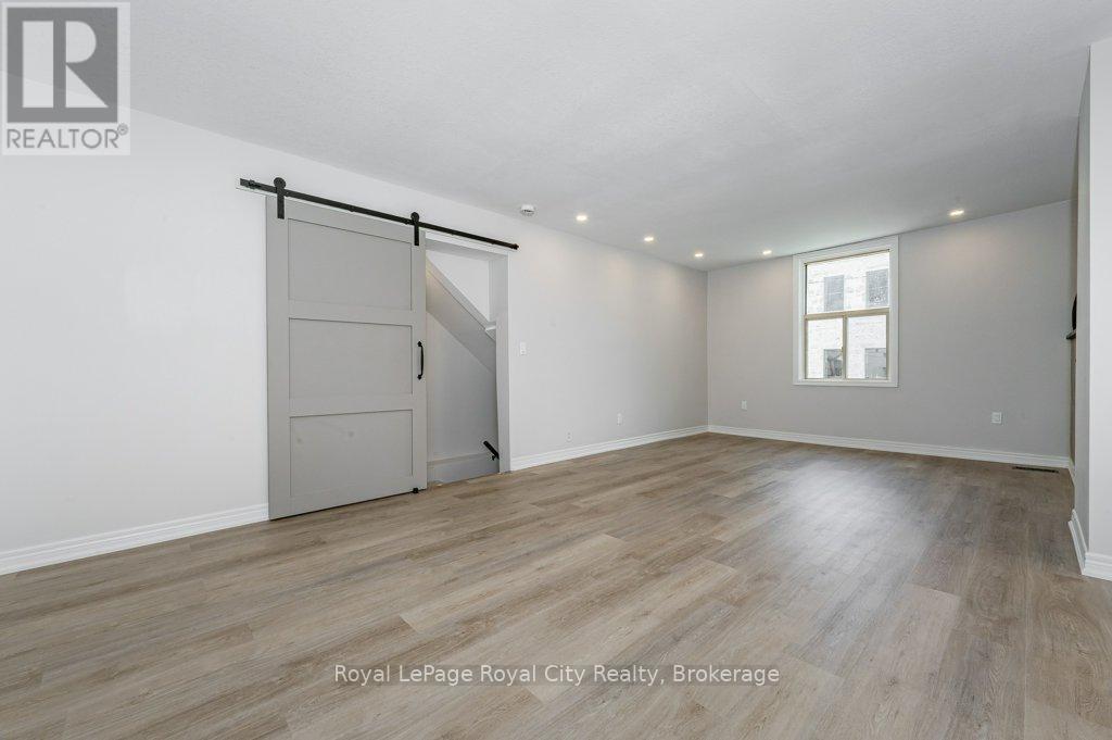 Property at 164 SUFFOLK STREET W image 5
