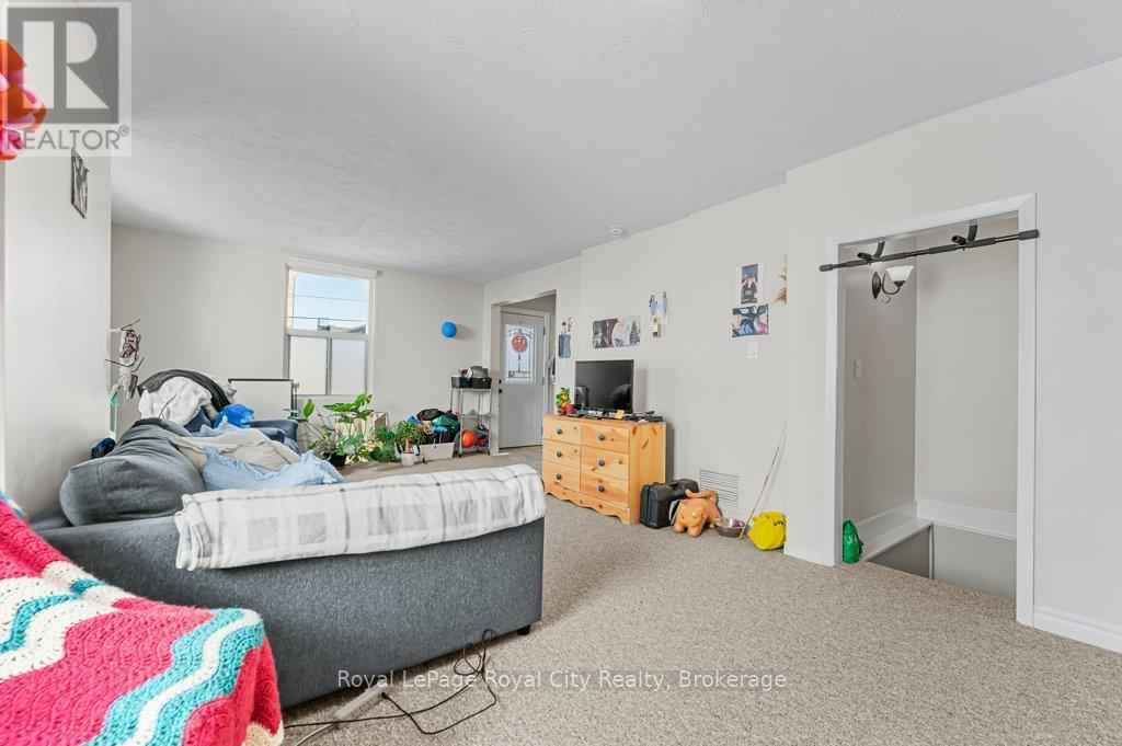 Property at 166 SUFFOLK STREET W image 5