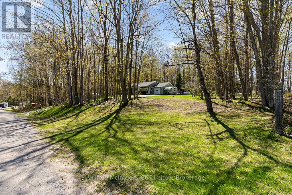 24 Shore Drive, South Bruce Peninsula, Ontario  N0H 1A0 - Photo 40 - X12143563