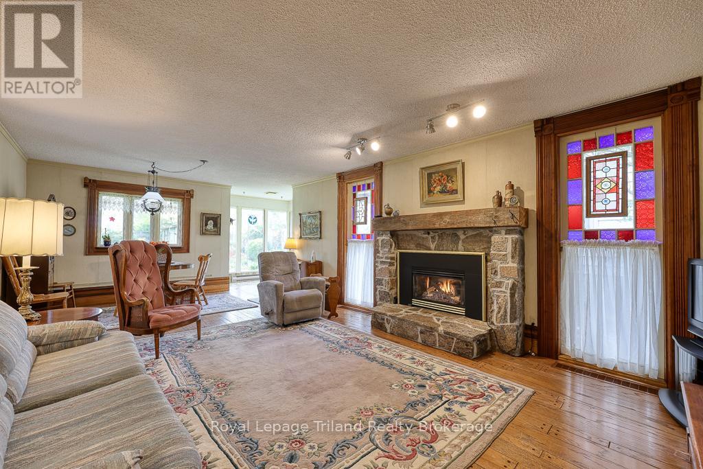 94 Rolph Street, Tillsonburg, Ontario  N4G 3Y4 - Photo 21 - X12146351