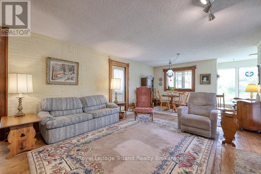 94 Rolph Street, Tillsonburg, Ontario  N4G 3Y4 - Photo 26 - X12146351