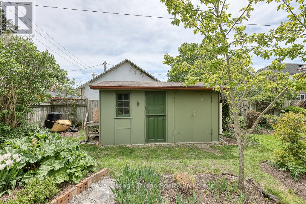 94 Rolph Street, Tillsonburg, Ontario  N4G 3Y4 - Photo 45 - X12146351
