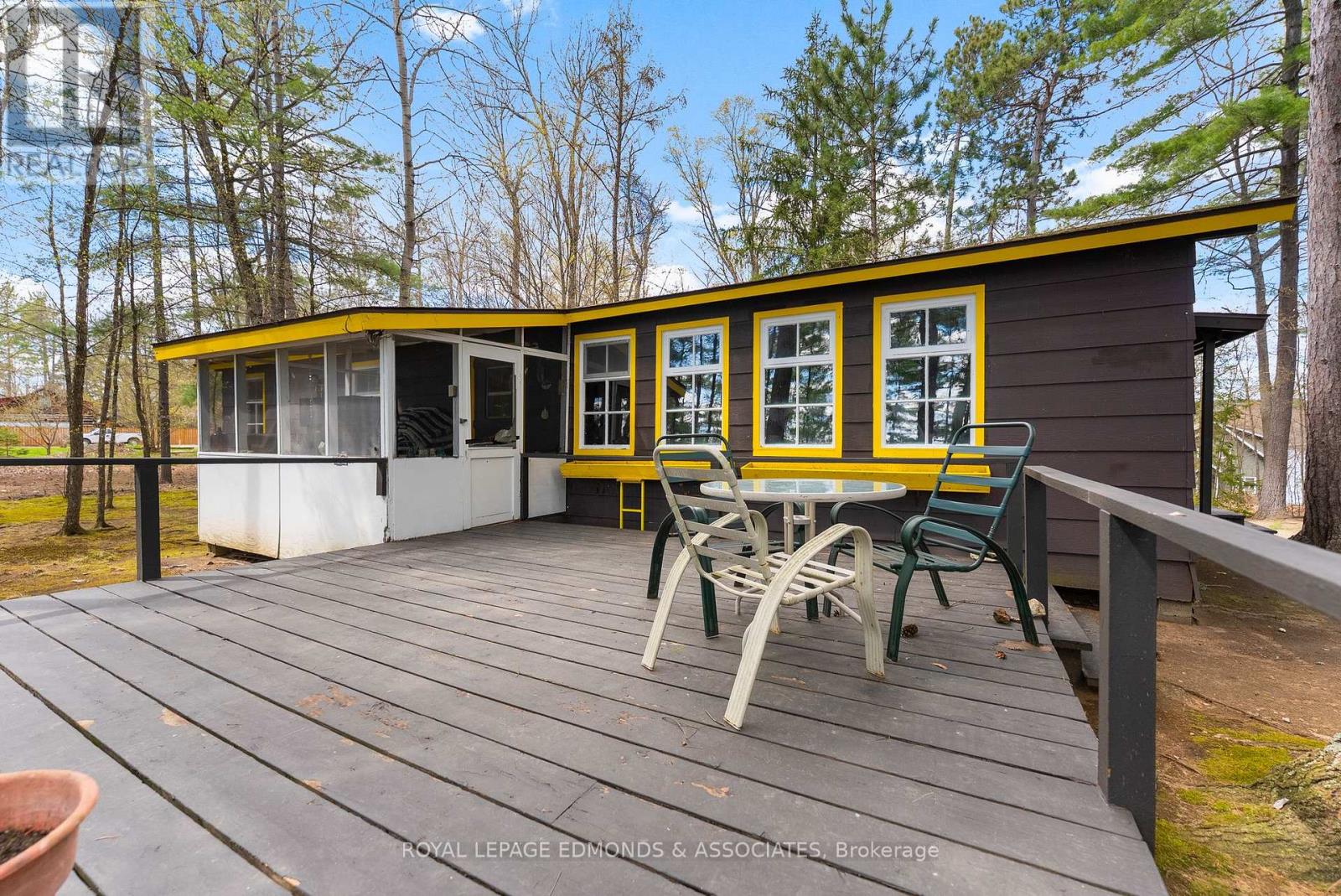 643 Pine Point Lane, Killaloe, Ontario  K0J 2J0 - Photo 2 - X12044707