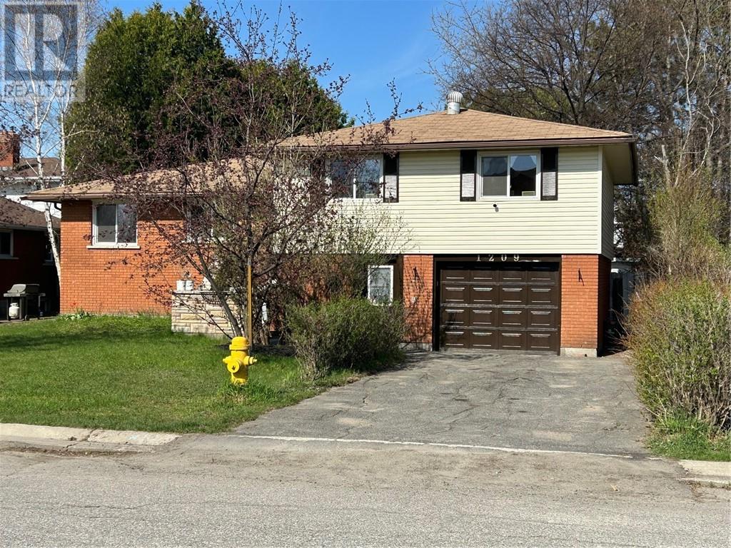 Property at 1209 Voyageur Street image 1