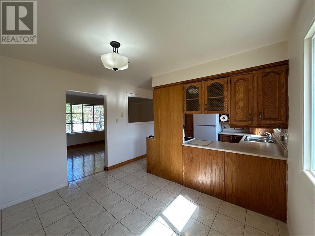 Property at 1209 Voyageur Street image 5