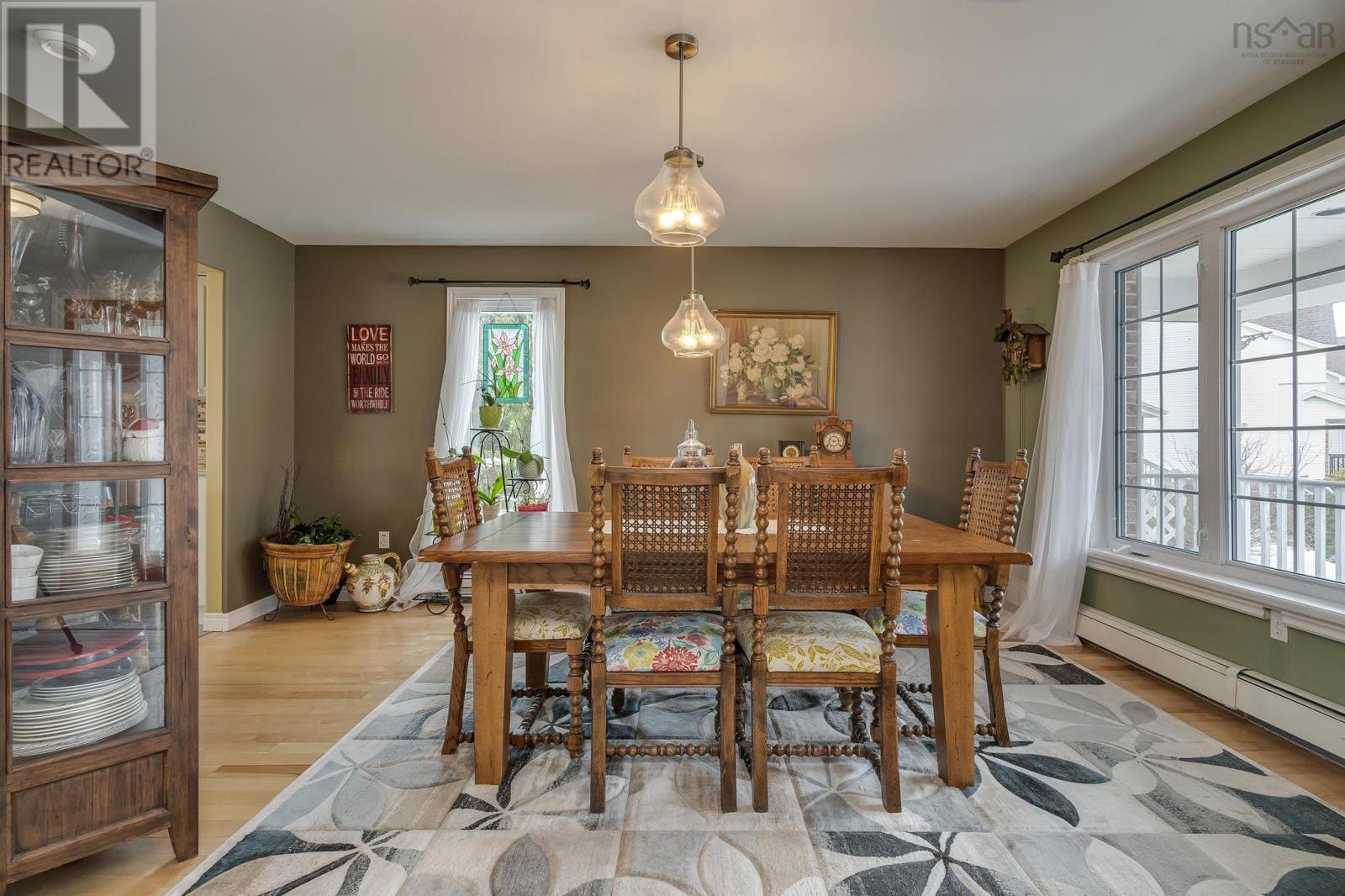 Property at 55 Hampstead Court image 5