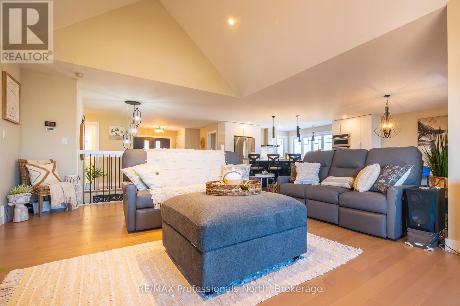 1333 WALKER LAKE DRIVE, Lake of Bays, Ontario