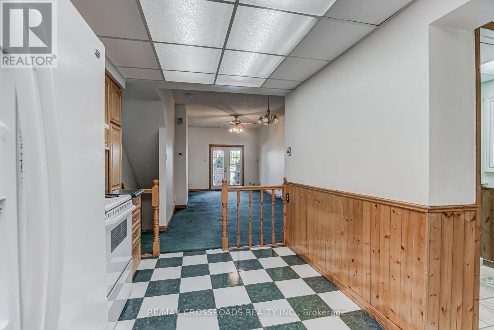 89 Wembley Drive, Toronto (Woodbine Corridor), Ontario  M4L 3C9 - Photo 9 - E12146300