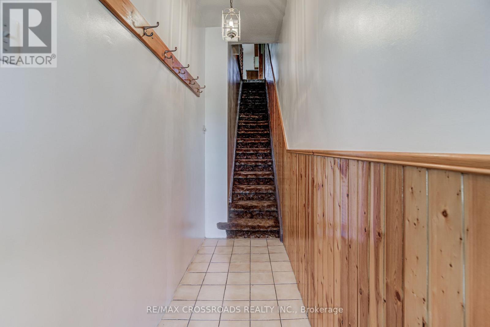 89 Wembley Drive, Toronto (Woodbine Corridor), Ontario  M4L 3C9 - Photo 20 - E12146300
