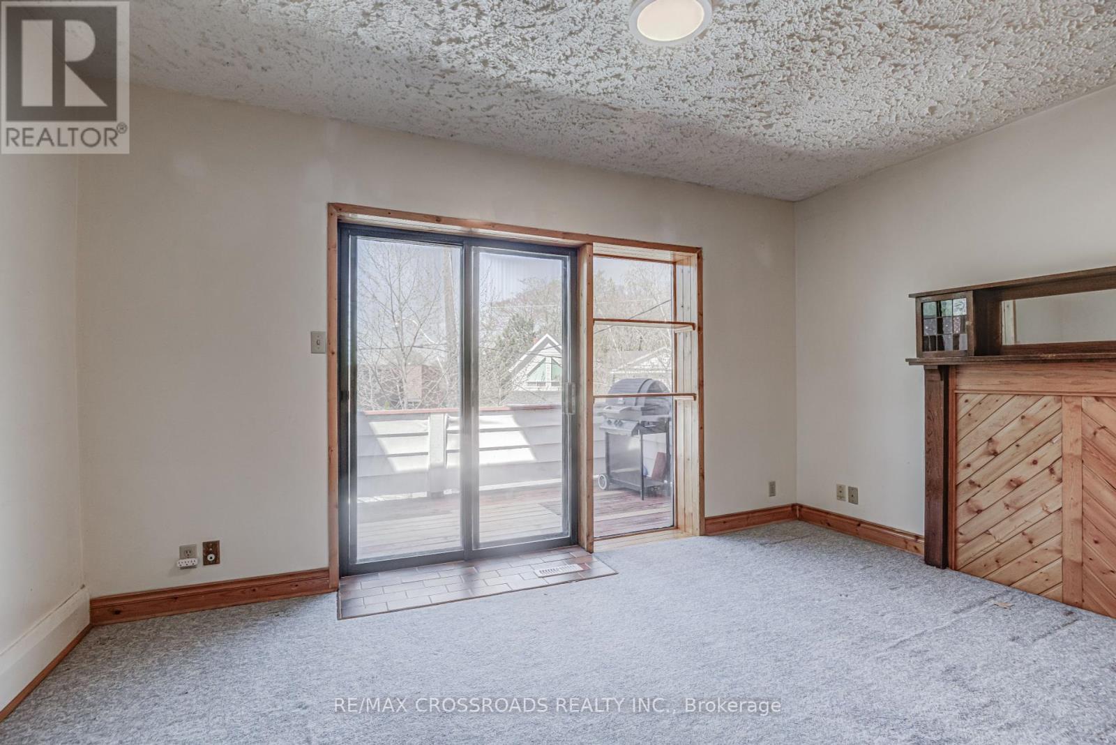 89 Wembley Drive, Toronto (Woodbine Corridor), Ontario  M4L 3C9 - Photo 21 - E12146300