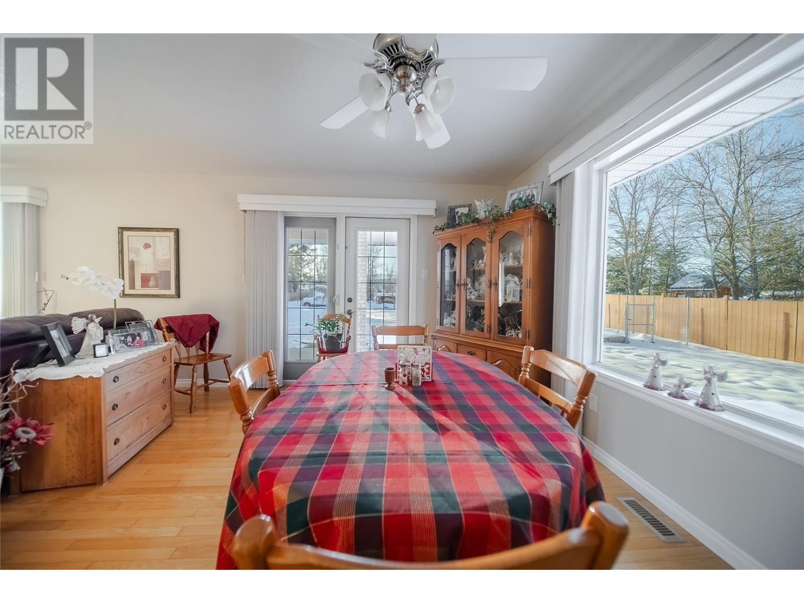 7333 George Road, Jaffray, British Columbia  V0B 1T0 - Photo 12 - 10333641