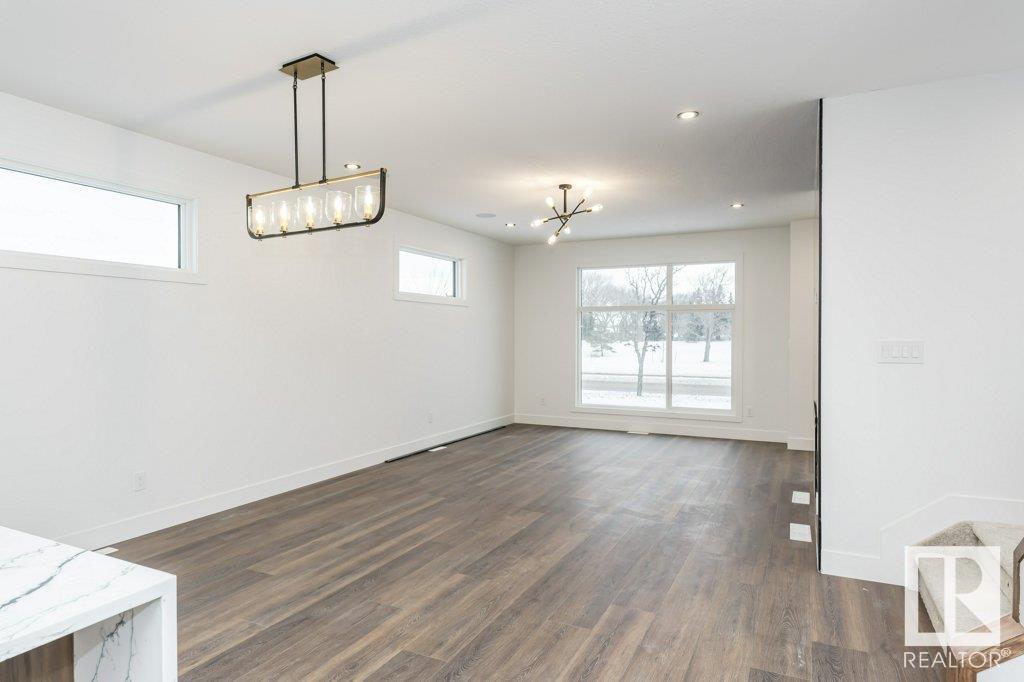 Property at 7607 98 AV NW image 1