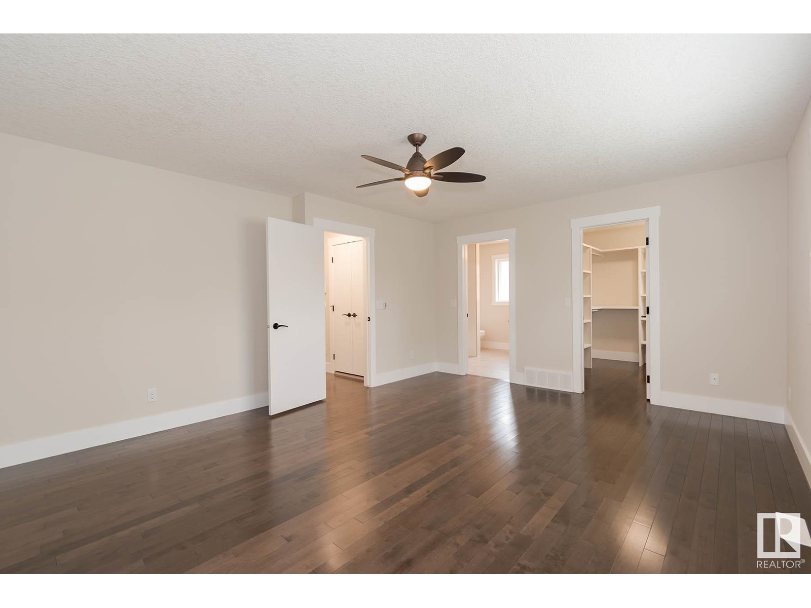 9040 92 St Nw, Edmonton, Alberta  T6C 3R2 - Photo 24 - E4436270