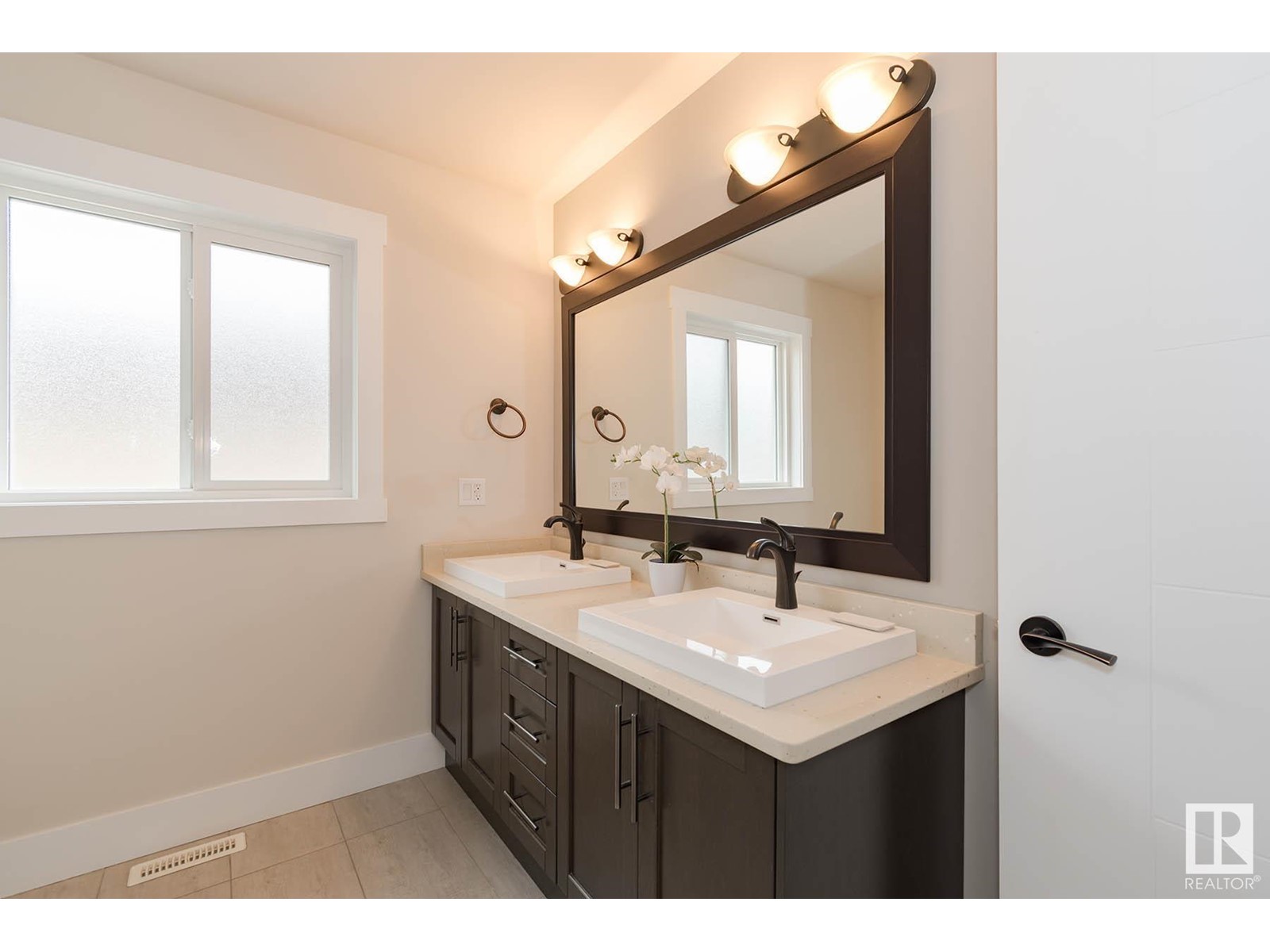 9040 92 St Nw, Edmonton, Alberta  T6C 3R2 - Photo 26 - E4436270
