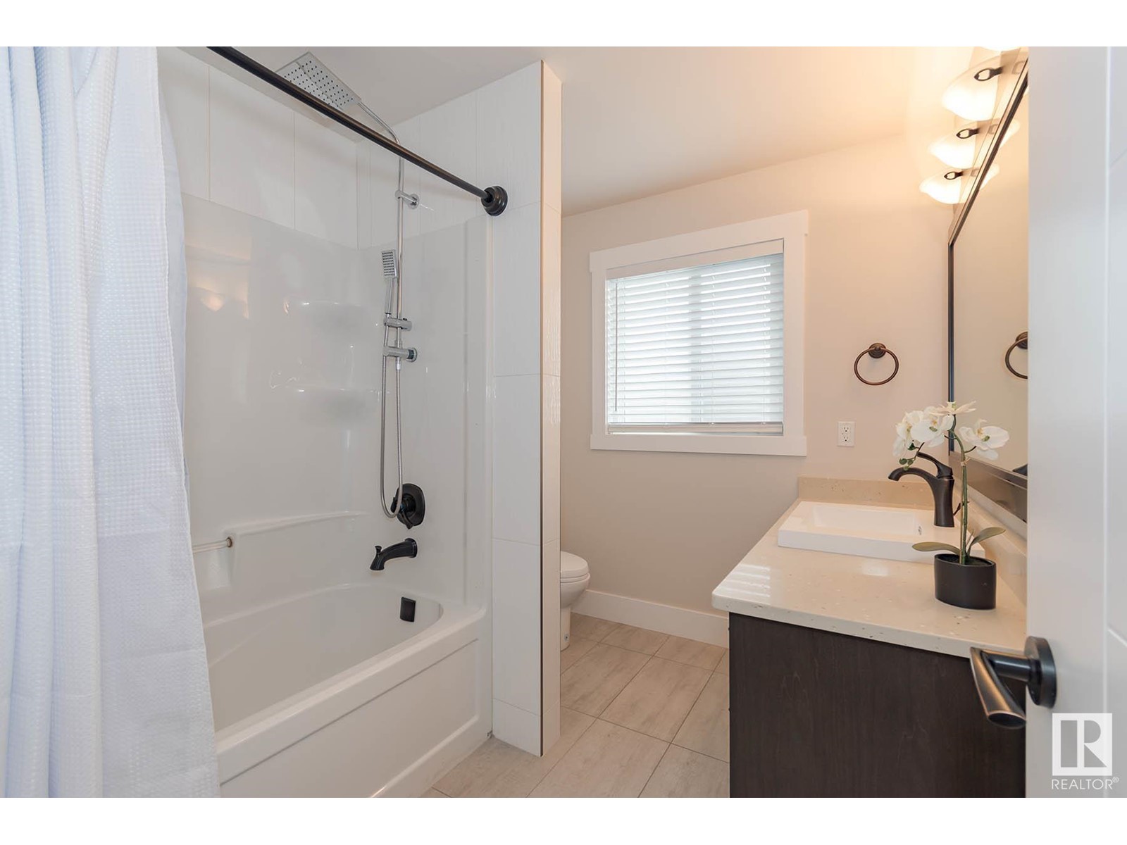 9040 92 St Nw, Edmonton, Alberta  T6C 3R2 - Photo 34 - E4436270