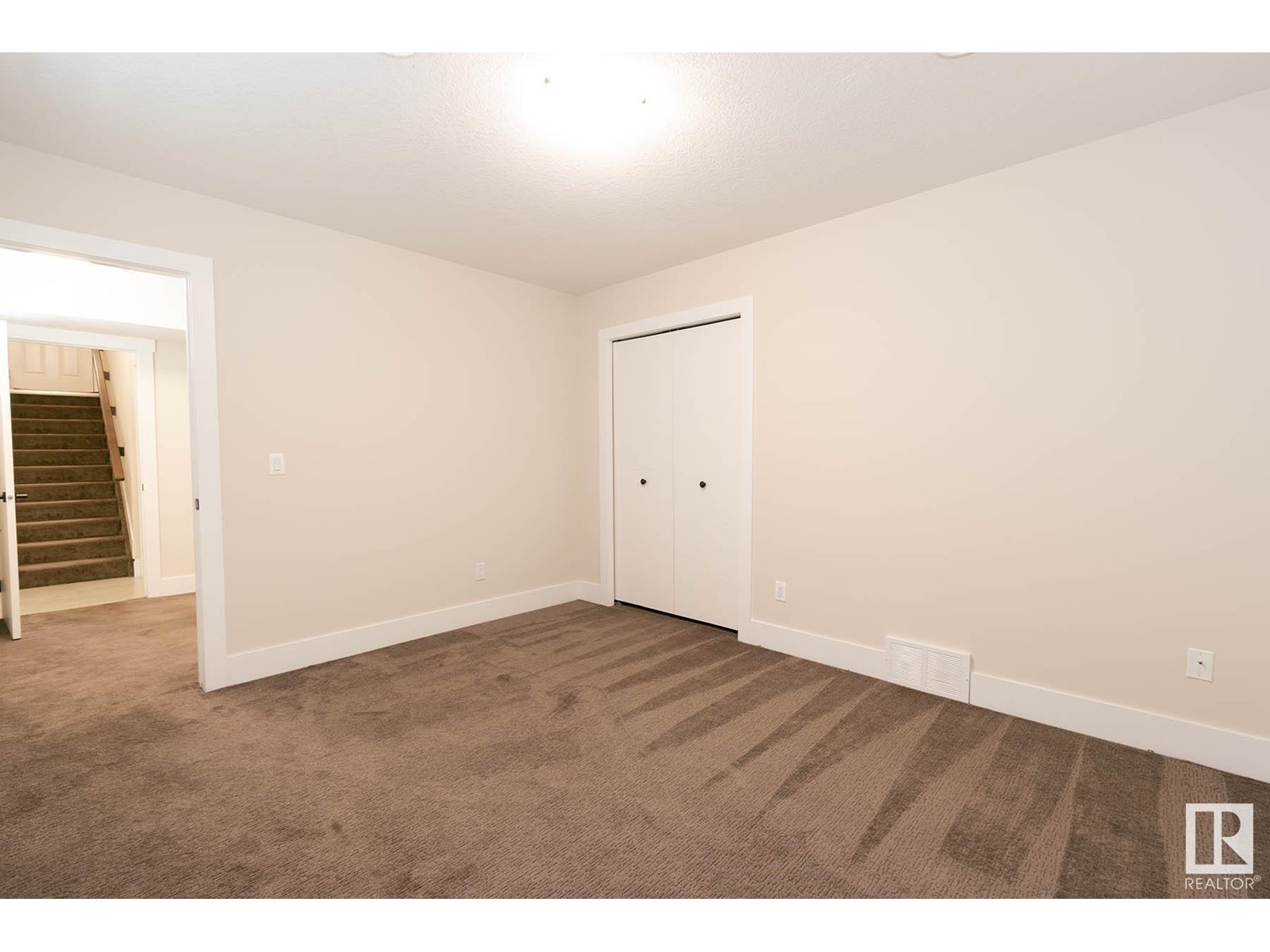 9040 92 St Nw, Edmonton, Alberta  T6C 3R2 - Photo 47 - E4436270