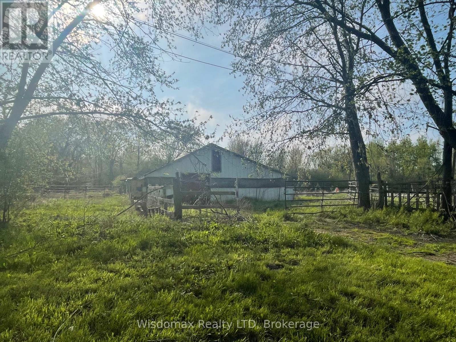 1819 Thompson Road, Fort Erie, Ontario  L2A 5M4 - Photo 18 - X12131736