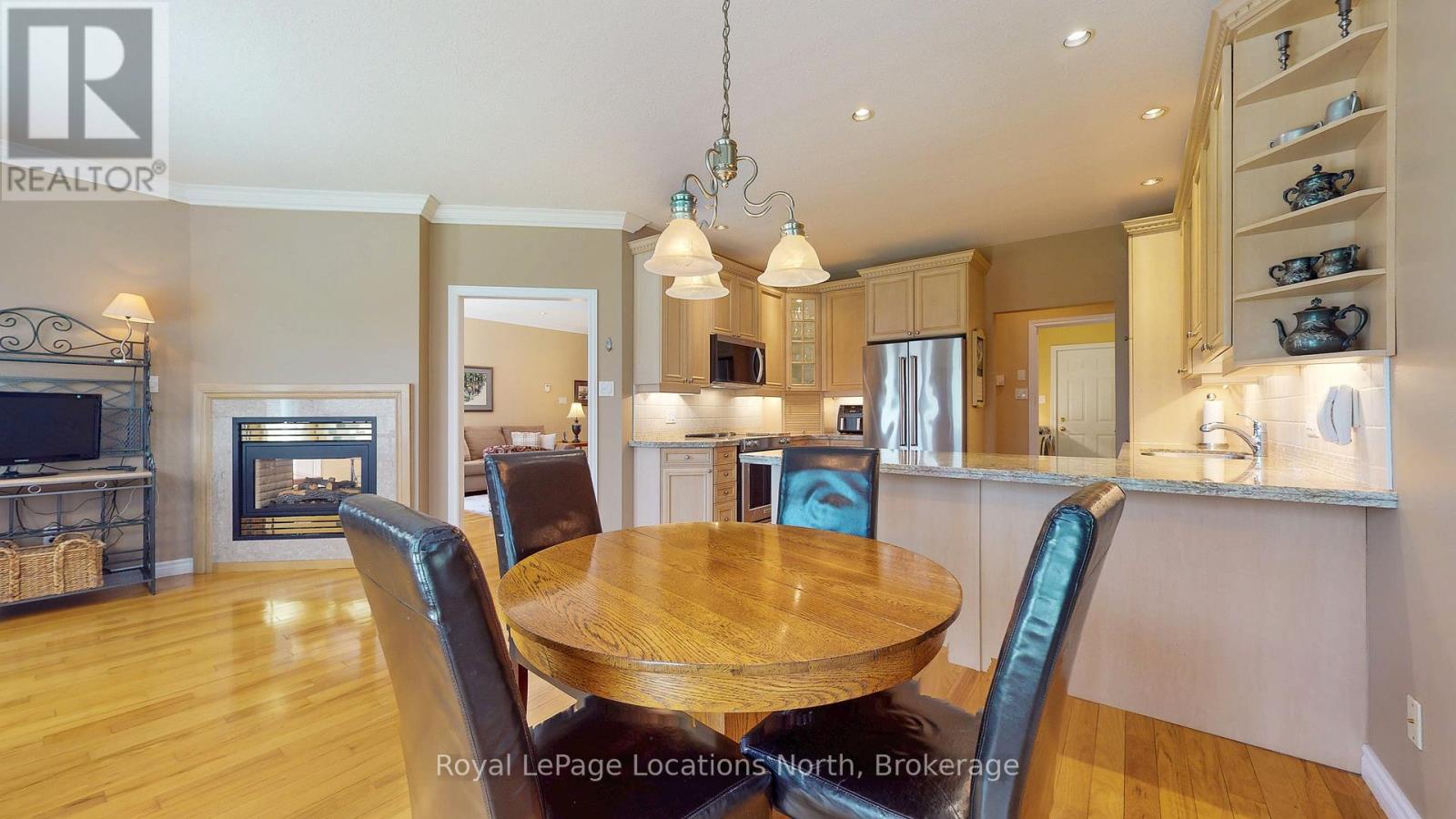 8 Hillier Court, Wasaga Beach, Ontario  L9Z 1J8 - Photo 24 - S12146382