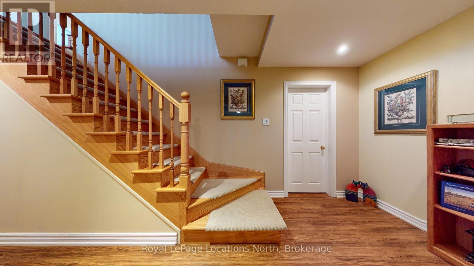 8 Hillier Court, Wasaga Beach, Ontario  L9Z 1J8 - Photo 42 - S12146382