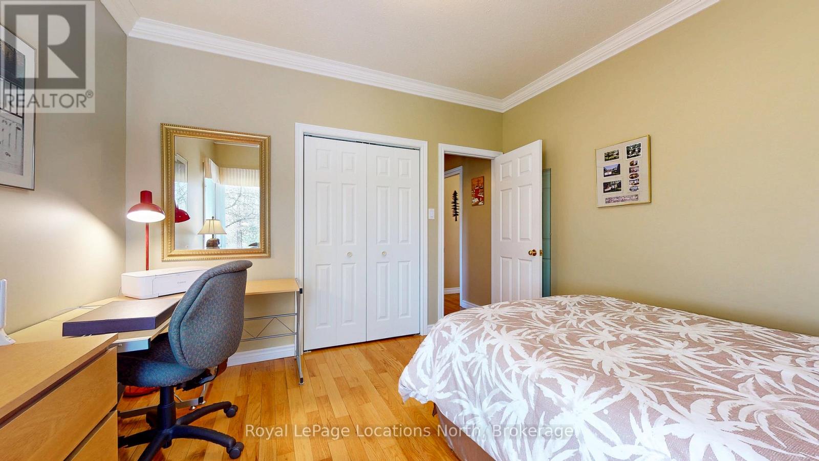8 Hillier Court, Wasaga Beach, Ontario  L9Z 1J8 - Photo 50 - S12146382