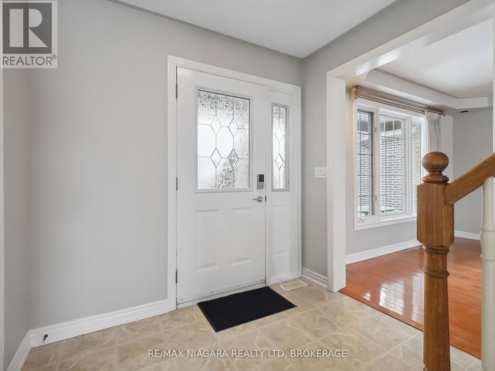 Property at 66 HUNTER DRIVE image 3