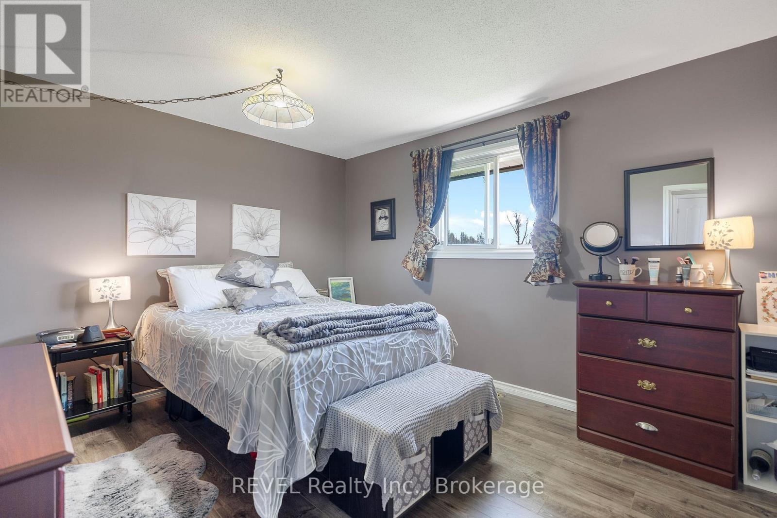 1506 Ott Road, Fort Erie (Mulgrave), Ontario  L0S 1S0 - Photo 20 - X12146342