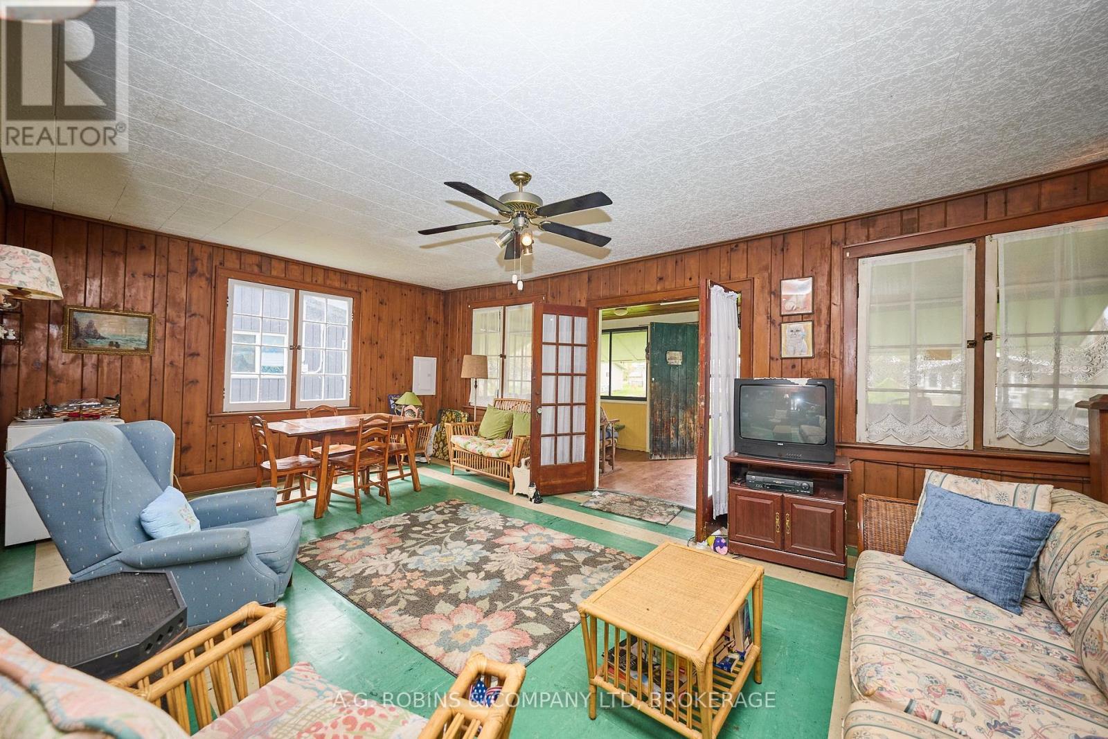 12645 Schooley Road, Wainfleet, Ontario  L0S 1V0 - Photo 16 - X12146360