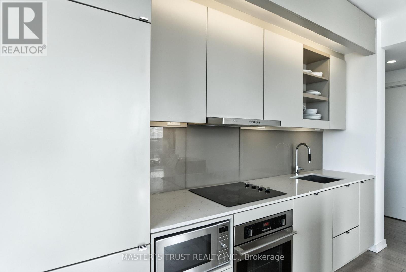 2511 - 101 Peter Street, Toronto, Ontario  M5V 0G6 - Photo 4 - C12146307