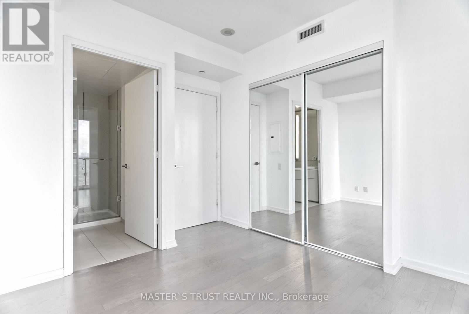 2511 - 101 Peter Street, Toronto, Ontario  M5V 0G6 - Photo 8 - C12146307
