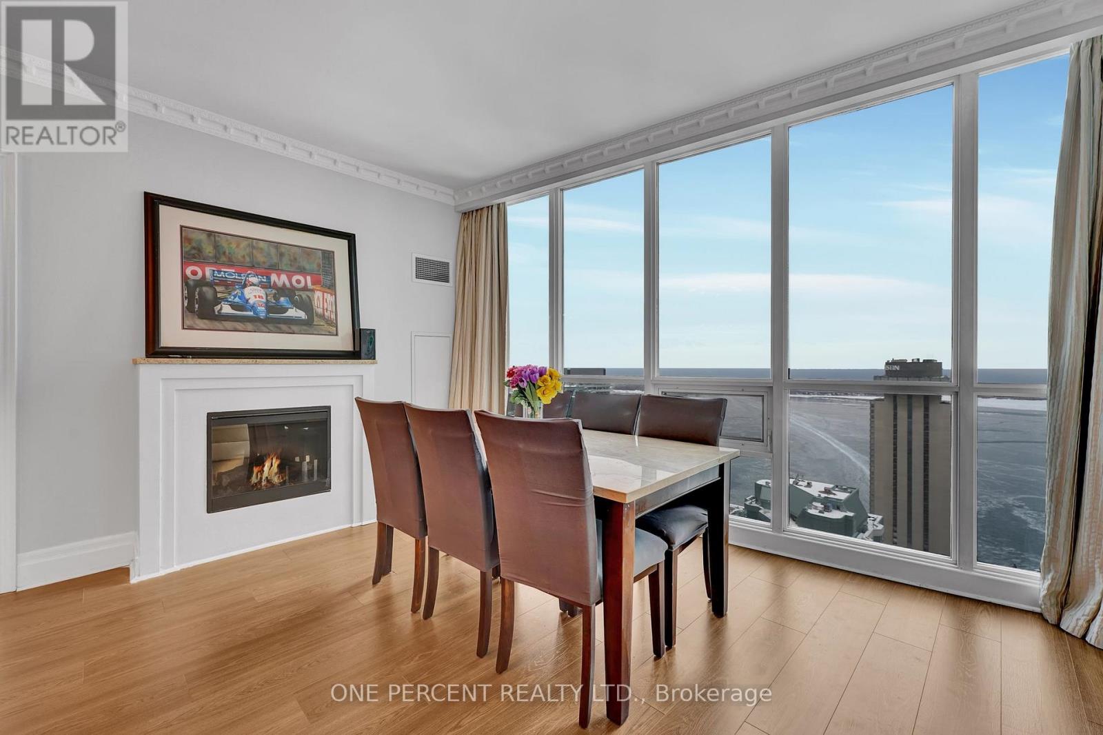 4010 - 16 Harbour Street, Toronto, Ontario  M5J 2Z7 - Photo 12 - C12146323